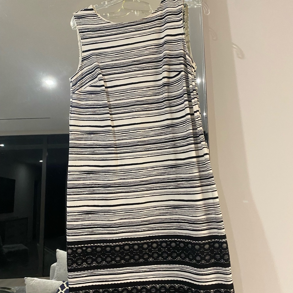 Ann Taylor Elegant Black and White Midi Dress with Timeless Appeal